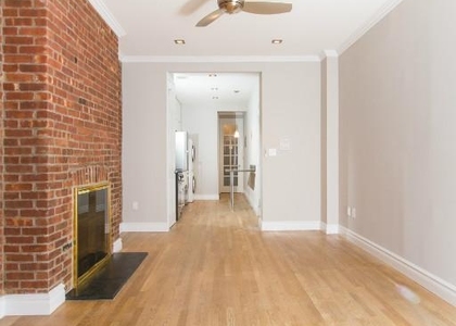East 7th Street - Photo 1