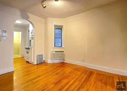 East 84 Street - Photo 1