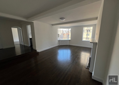 Fifth Avenue - Photo 1
