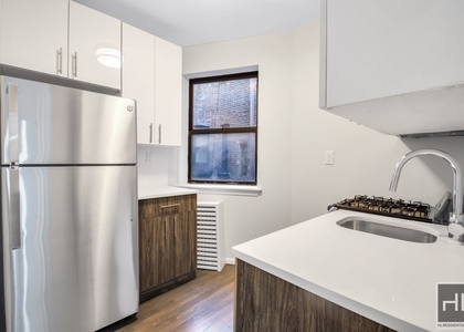 West 49 Street - Photo 1