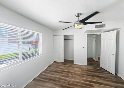1911 E Amelia Avenue - Photo 1