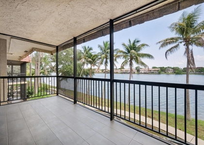 740 Ne 199th Street - Photo 1