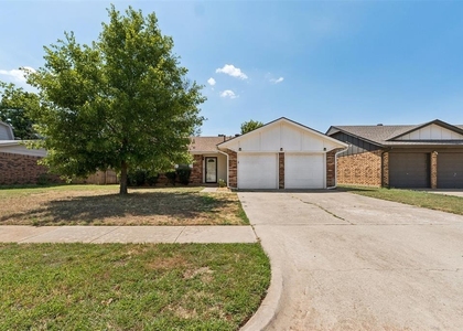 213 S Silver Drive - Photo 1