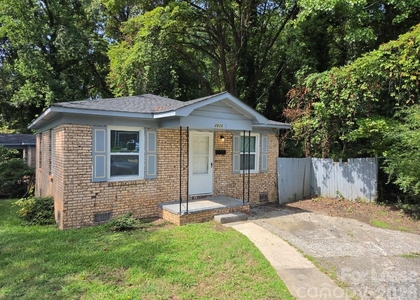 2835 Willow Street - Photo 1