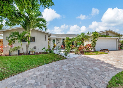 1066 Sw 25th Way - Photo 1