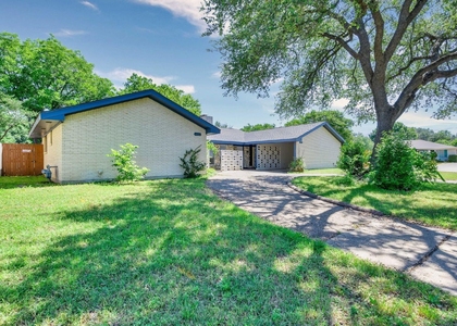 4913 Westlake Drive - Photo 1