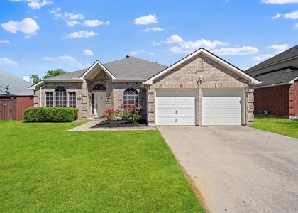 7512 Brookview Drive - Photo 1