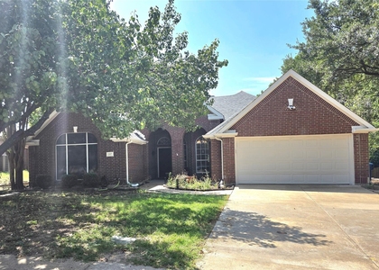 207 Julian Drive - Photo 1