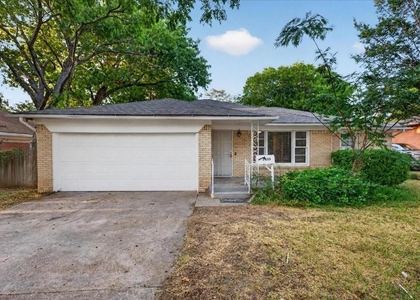 7433 Vallejo Drive - Photo 1