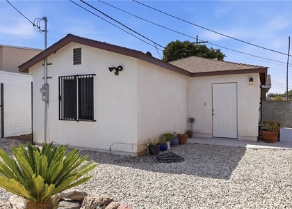 10646 S Wilton Place - Photo 1