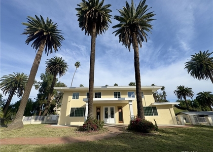 1607 Cherokee - Photo 1