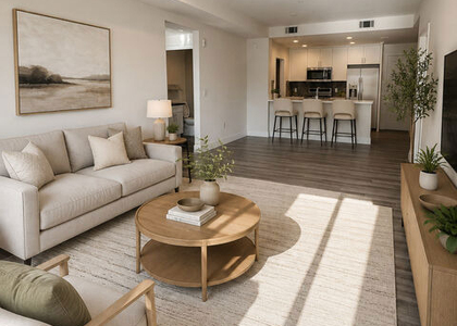 1101 S Harvard Boulevard - Photo 1