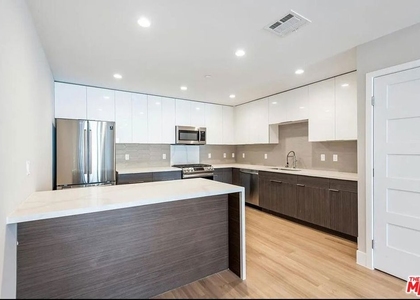 1906 Overland Avenue - Photo 1