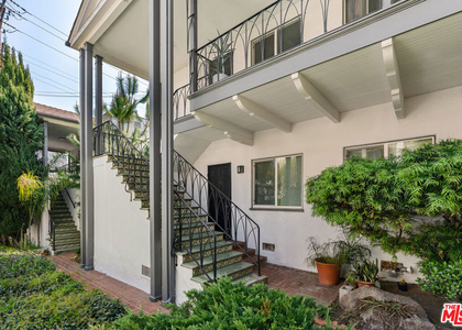 180 N Clark Drive - Photo 1