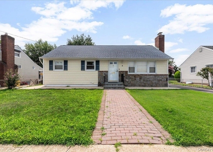 4 Cecil Place - Photo 1