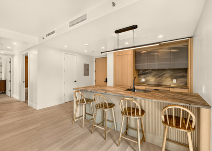 400 W 38th Street - Photo 1