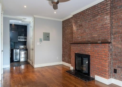 562 Hudson Street, Unit 4 - Photo 1