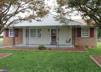 252 Fox Drive - Photo 1