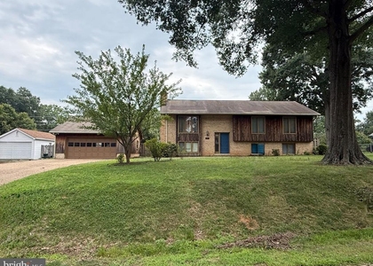 602 Galveston Road - Photo 1