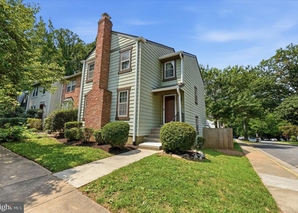 10065 Chestnut Wood Lane - Photo 1