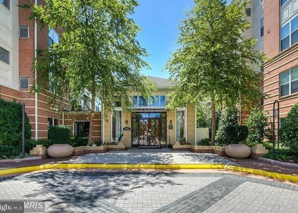 9490 Virginia Center Boulevard - Photo 1