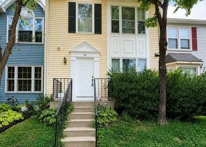 726 Pine Tree Court - Photo 1