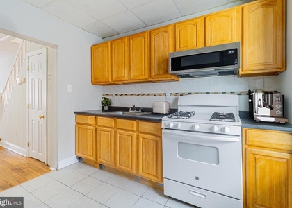 1528 S Hollywood Street - Photo 1
