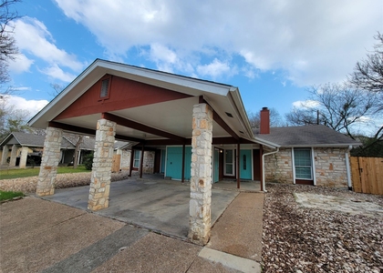 2903 Catalina #b Dr - Photo 1