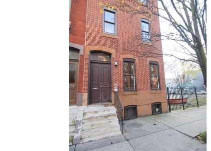 1734 W Diamond Street - Photo 1