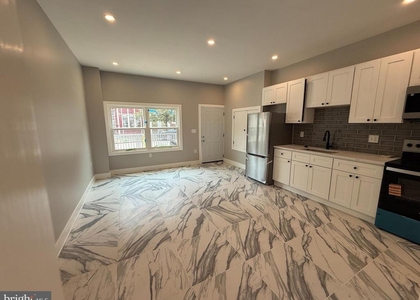 2623 Poplar Street - Photo 1