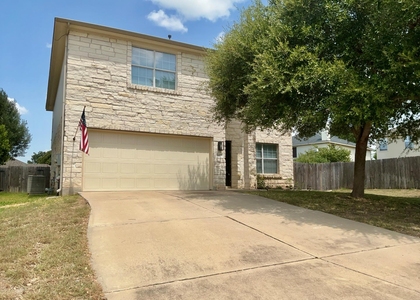 1405 Summercrest Blvd - Photo 1