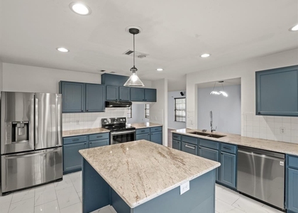 2411 Lavendale Ct - Photo 1