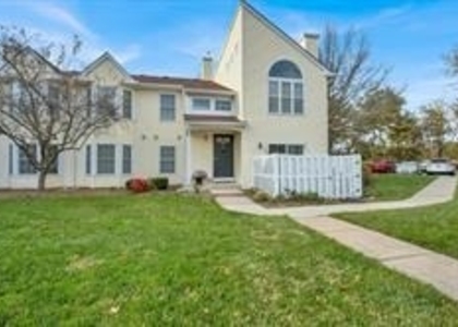 46 Powell - Photo 1