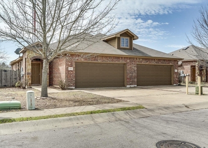 1120 Brendon Lee Ln - Photo 1