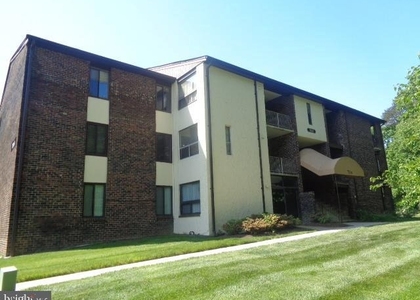 7814 Hanover Parkway - Photo 1