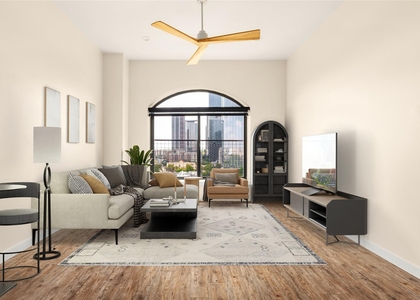 507 Sabine St - Photo 1