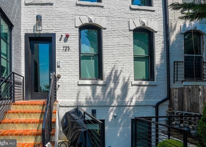 725 Euclid Street Nw - Photo 1