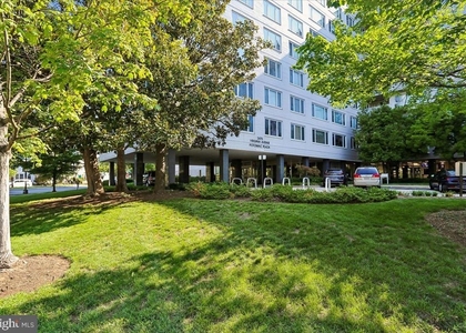 2475 Virginia Nw - Photo 1