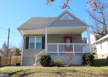 3114 16th Street Ne - Photo 1
