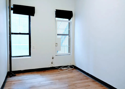 East 14th Street - Photo 1