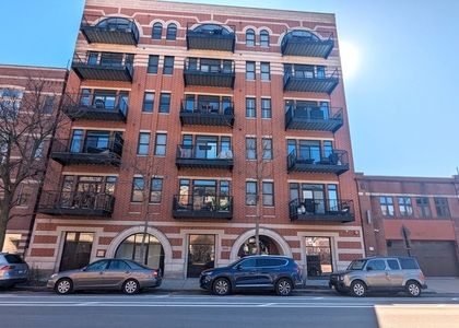 1355 W Washington Boulevard - Photo 1