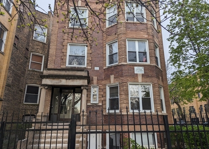 1524 N Kedzie Avenue - Photo 1
