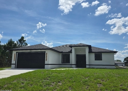 710 Godwid Avenue S - Photo 1