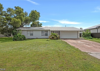 2506 Se 8th Avenue - Photo 1