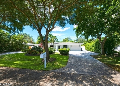1274 Pine Court - Photo 1