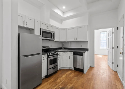 291 Wyckoff Avenue - Photo 1