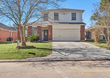 914 Chapwood Court - Photo 1