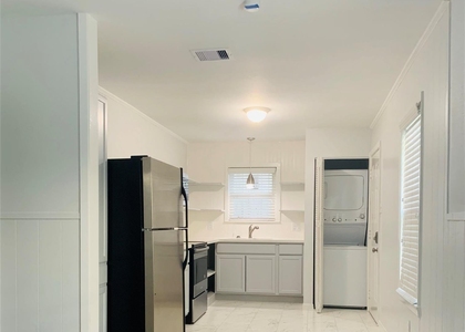 2221 Blodgett Street - Photo 1