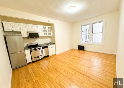 West 13 Street - Photo 1