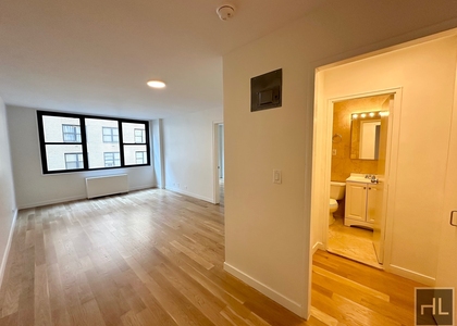 East 49 Street - Photo 1